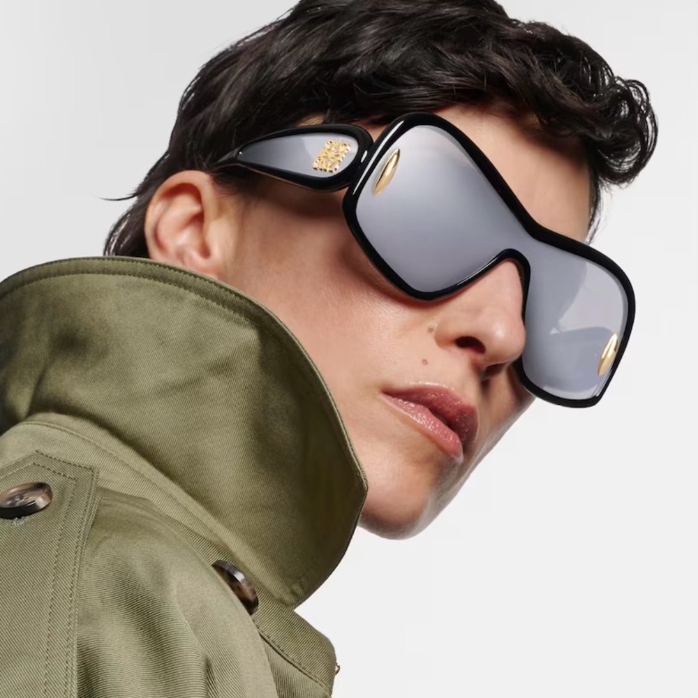 New, LOEWE Sunglasses LW40131I 01C Authentic